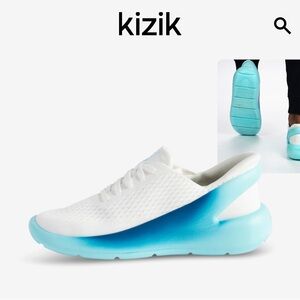 KIZIK Roamer M10 W12 White & Blue Out Soles Orig$150 Lightly Worn Running shoes